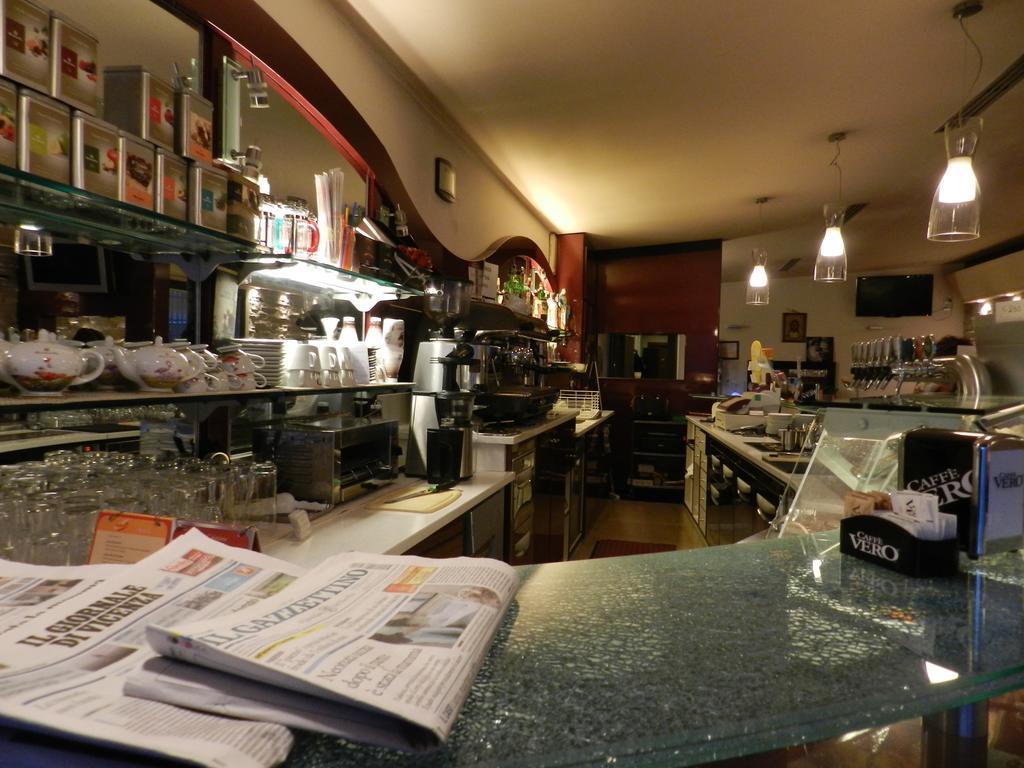 Locanda Trattoria Caffe Cavour Cittadella Exterior photo